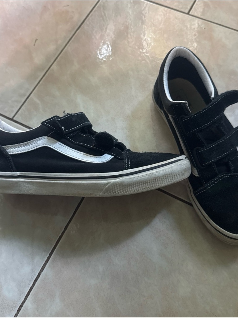Vans Kids Black & White Velcro Old Skool Sneakers - Picture 4 of 6
